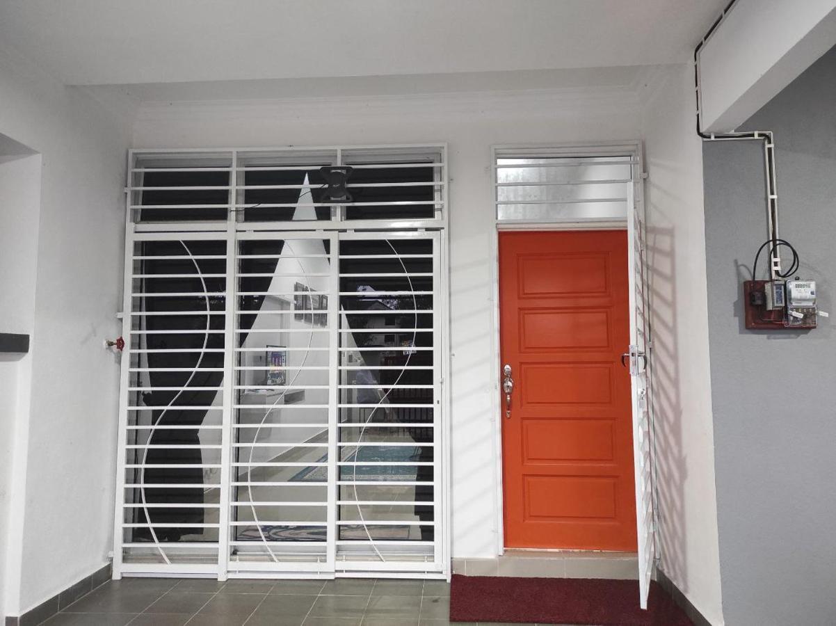 Bb D'Velodrom Homestay Dungun Kültér fotó